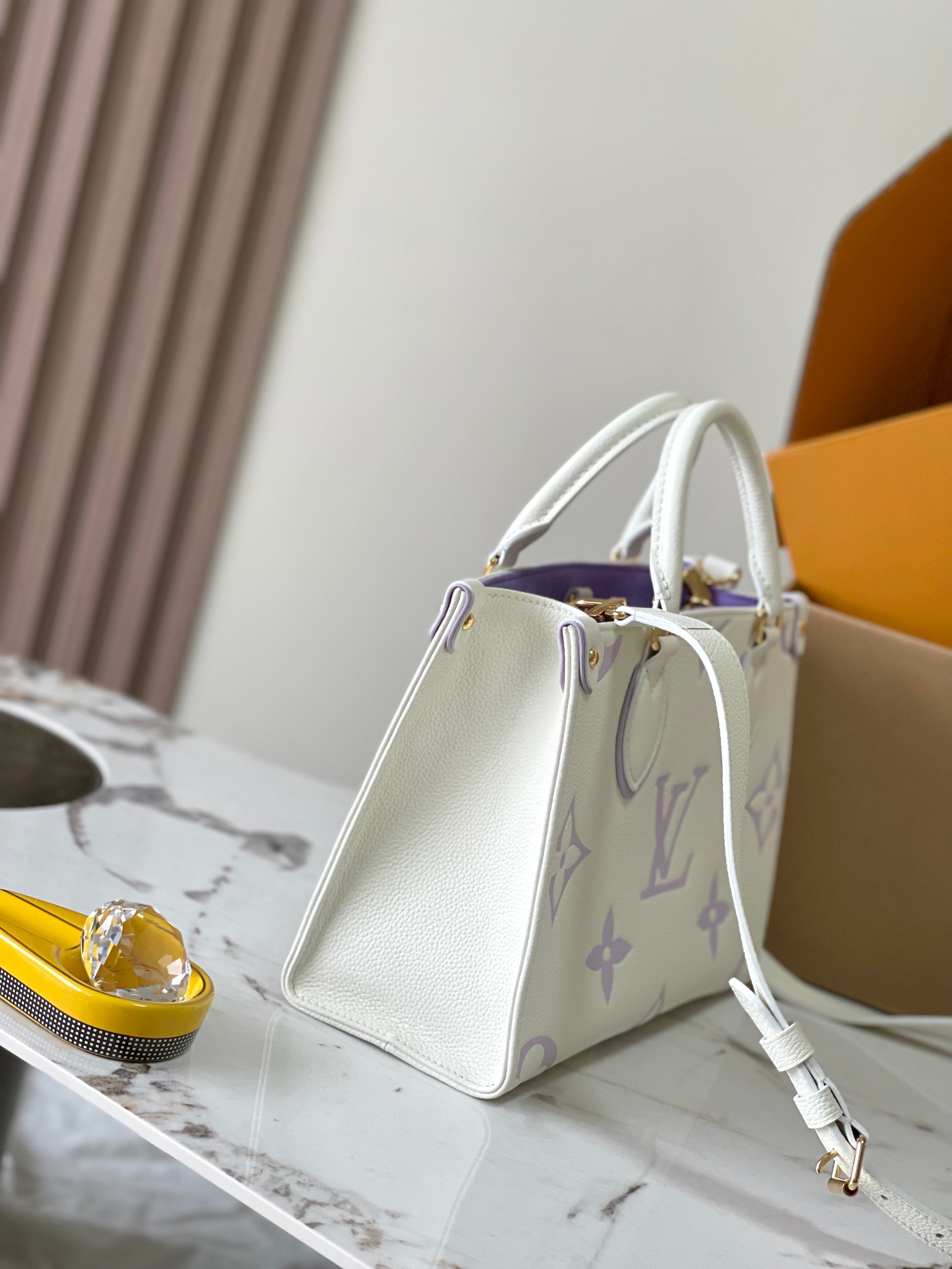 LOUIS VUITTON LV Onthego MM Bag White Latte Bubble Tea Monogram