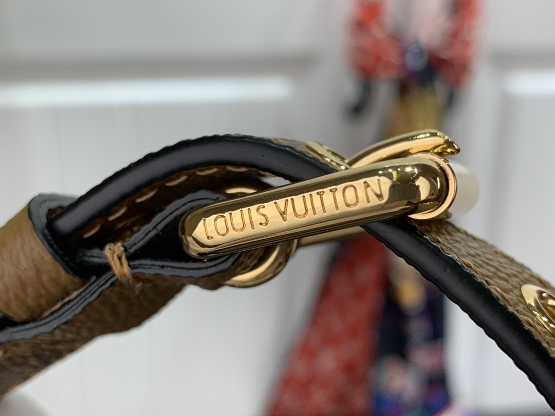 LOUIS VUITTON LV Pochette Metis 2 Way Shoulder Bag M44876 Monogram Reverse Brown