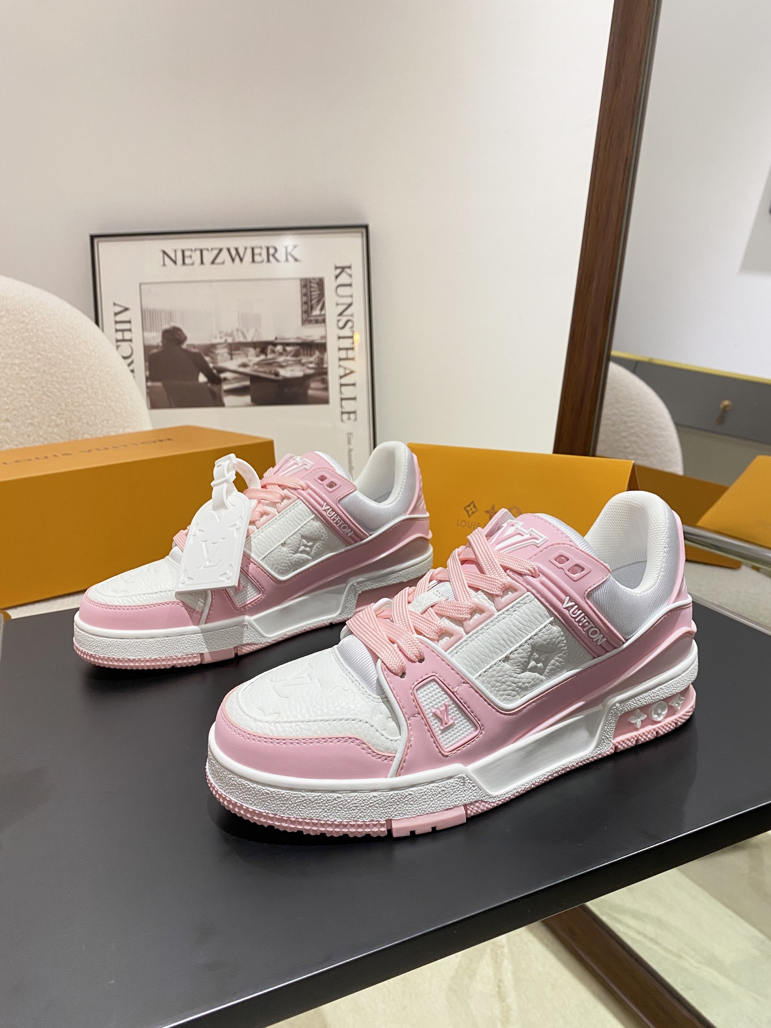 Louis Vuitton LV Trainer Low Pink White |