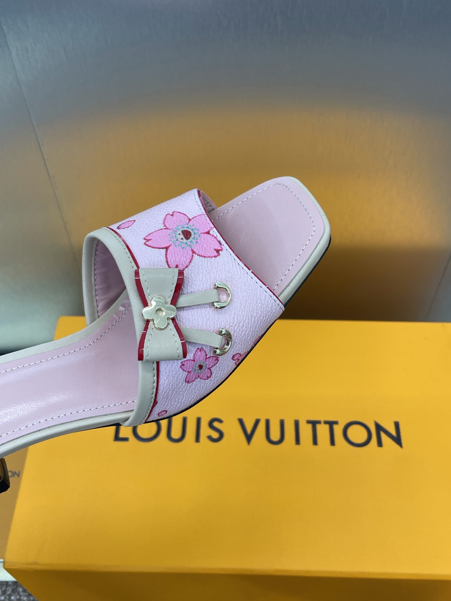 Louis Vuitton  LV X TM Lambskin Neo 6AM Mules 39 Light Pink Sold Out