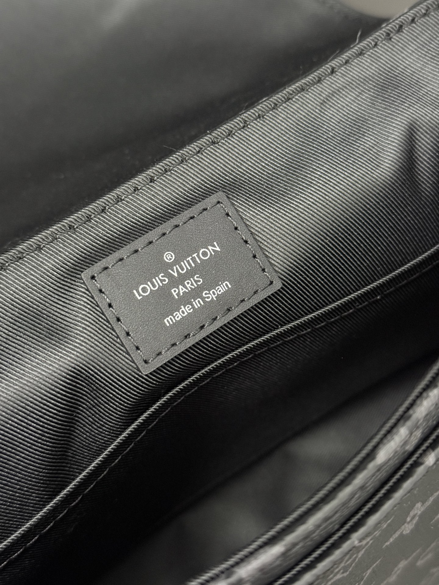 LOUIS VUITTON M44000 Monogram Eclipse LV Men's