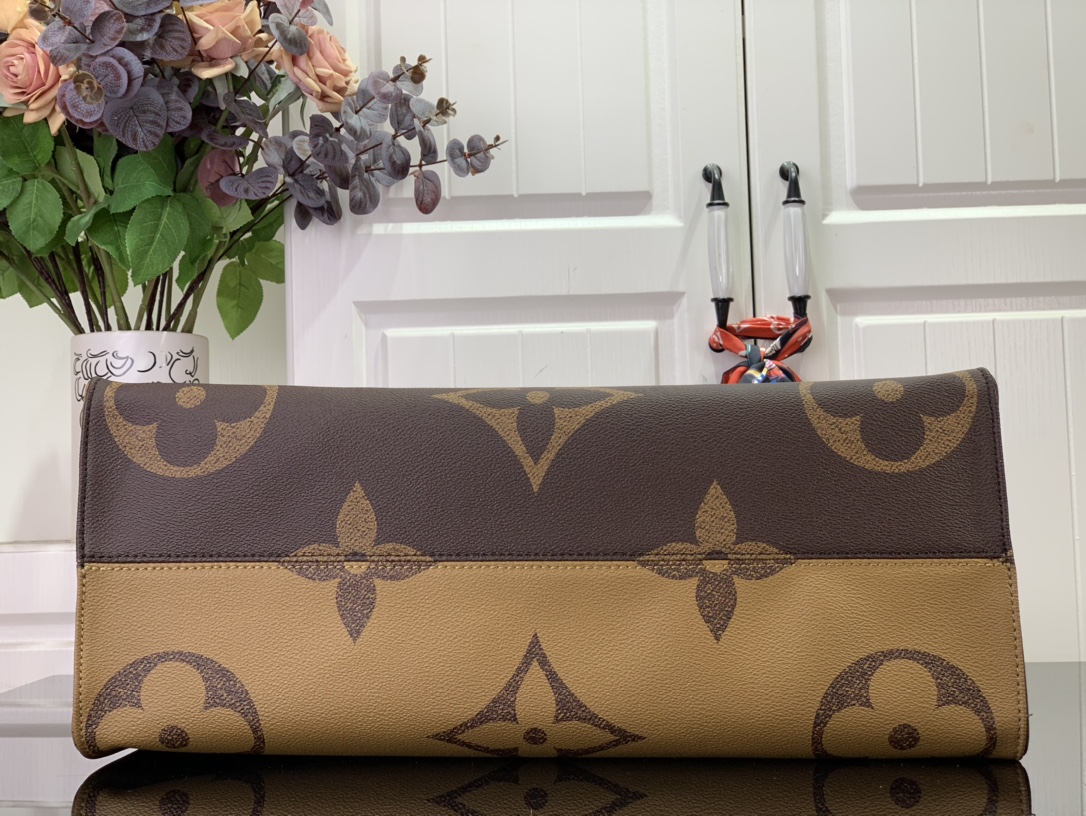 Louis Vuitton M45320 OnTheGo GM Tote and Shoulder Bag