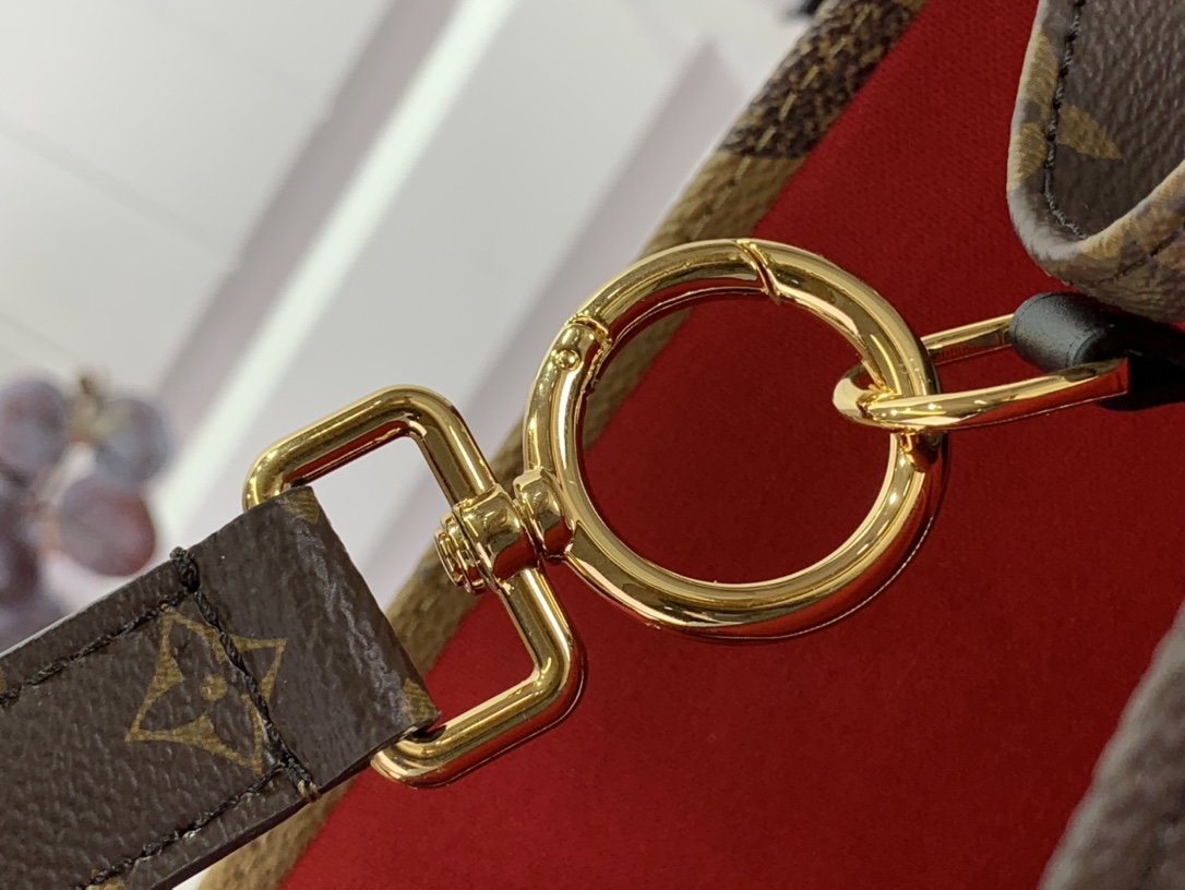 Louis Vuitton M45320 OnTheGo GM Tote and Shoulder Bag