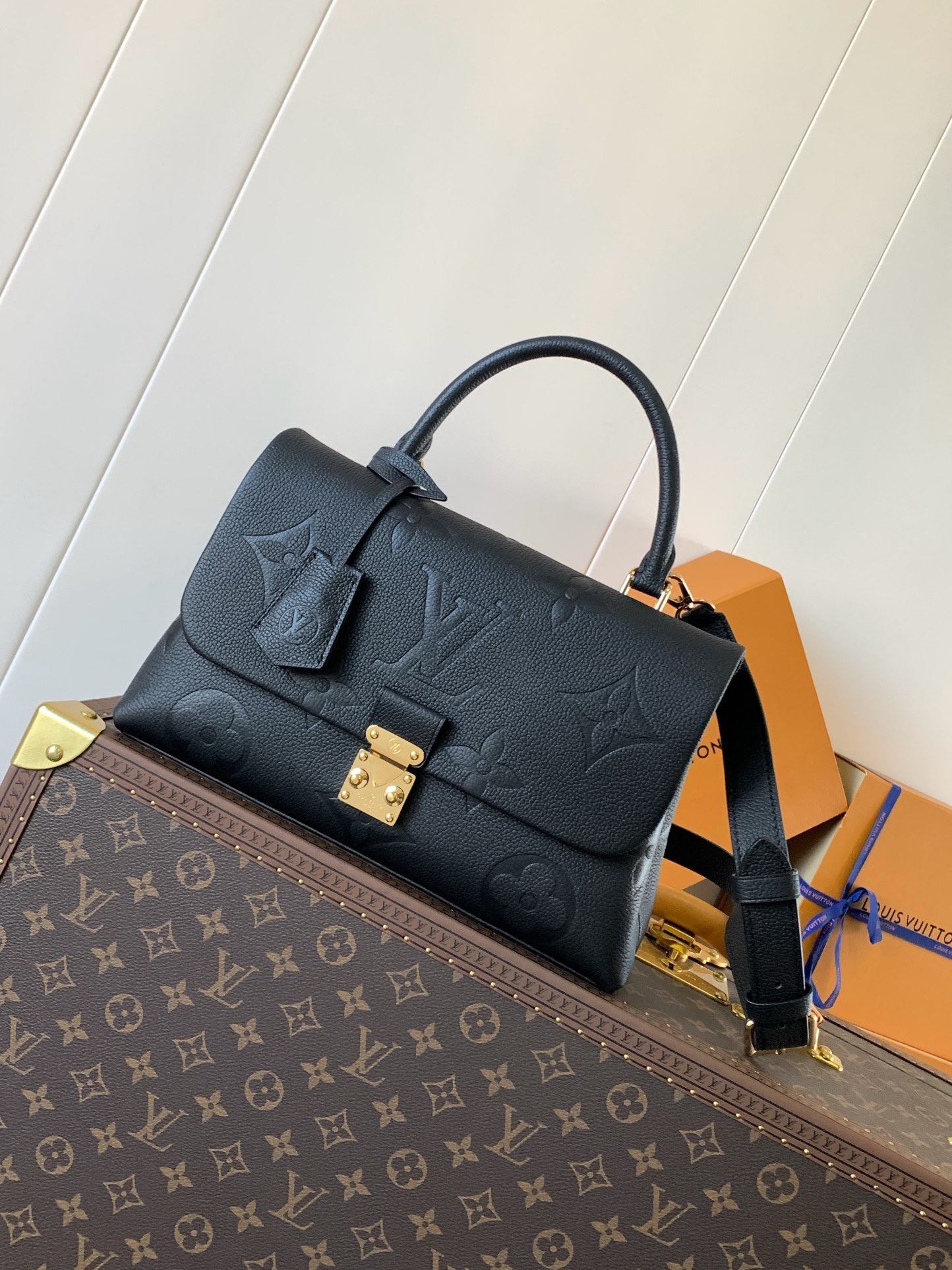 Louis Vuitton Madeleine MM Bag ‘Black’ Women’s Bag