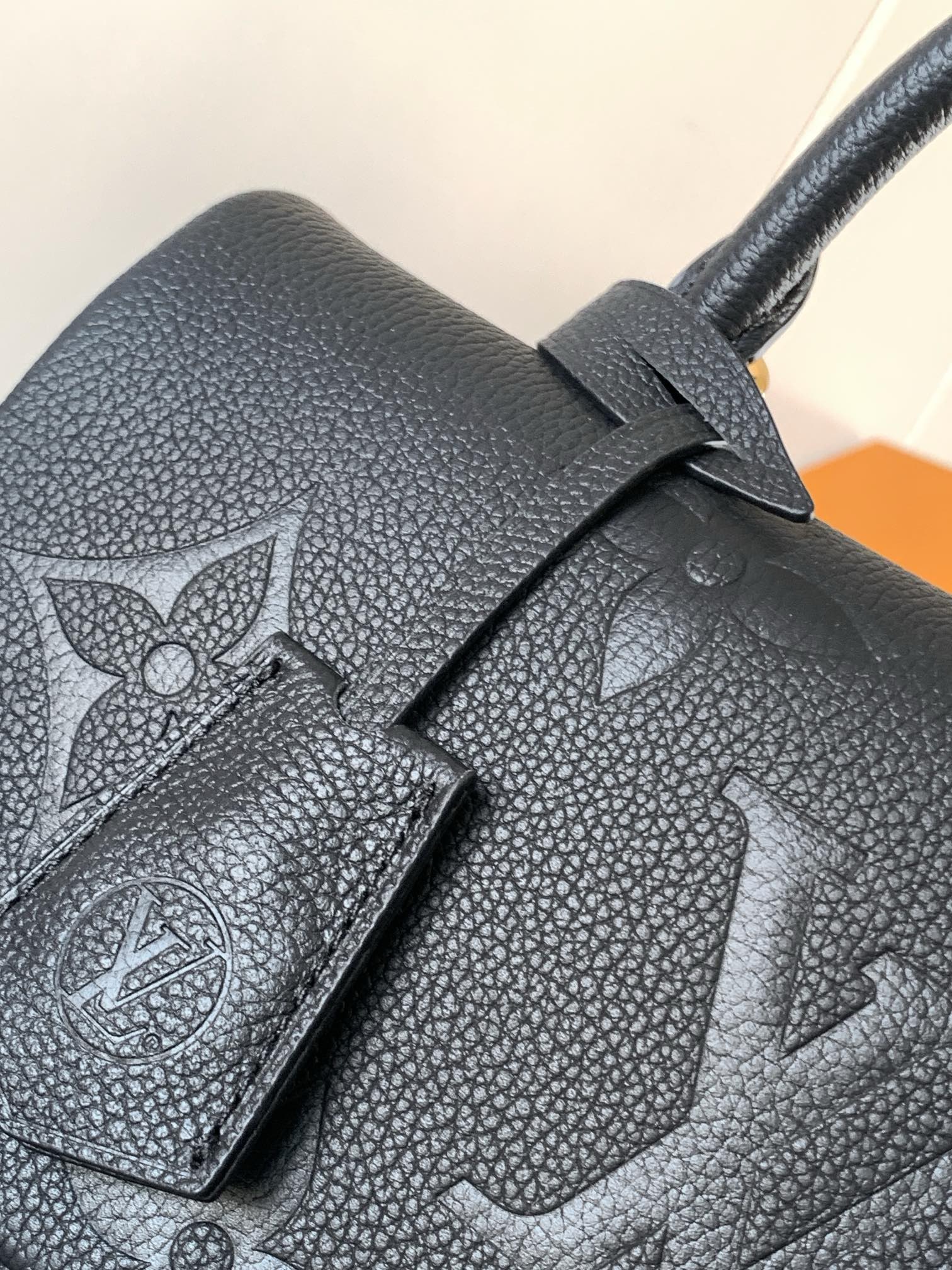 Louis Vuitton Madeleine MM Bag ‘Black’ Women’s Bag