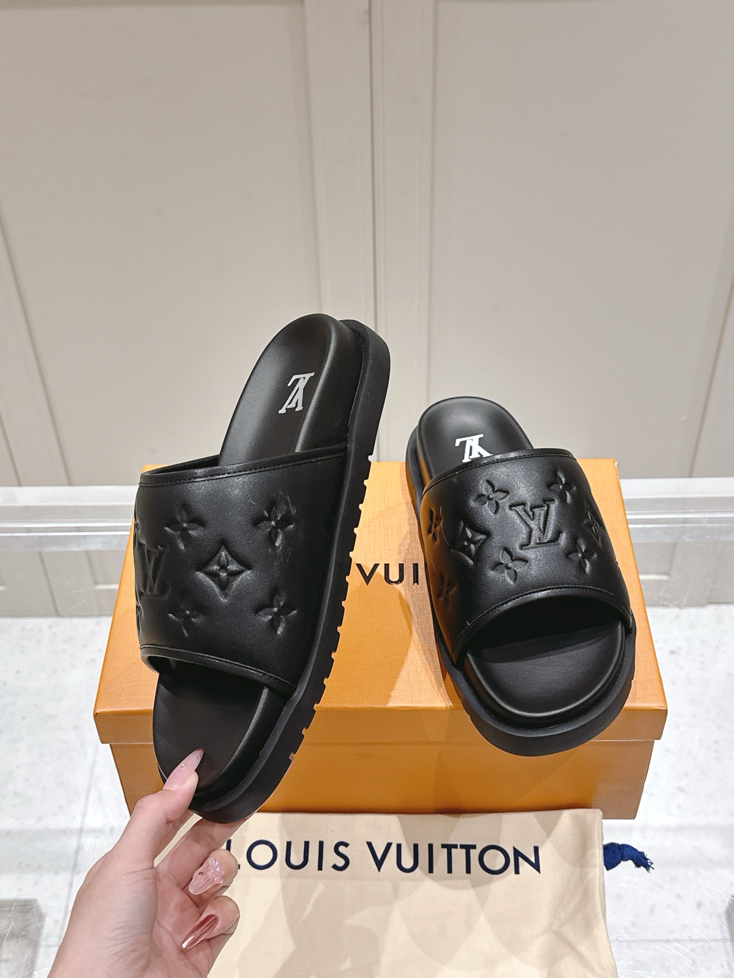 Louis Vuitton Menâ€™s Black Slide Sandals Monogram Embossed Pattern Rubber Sole Slip On