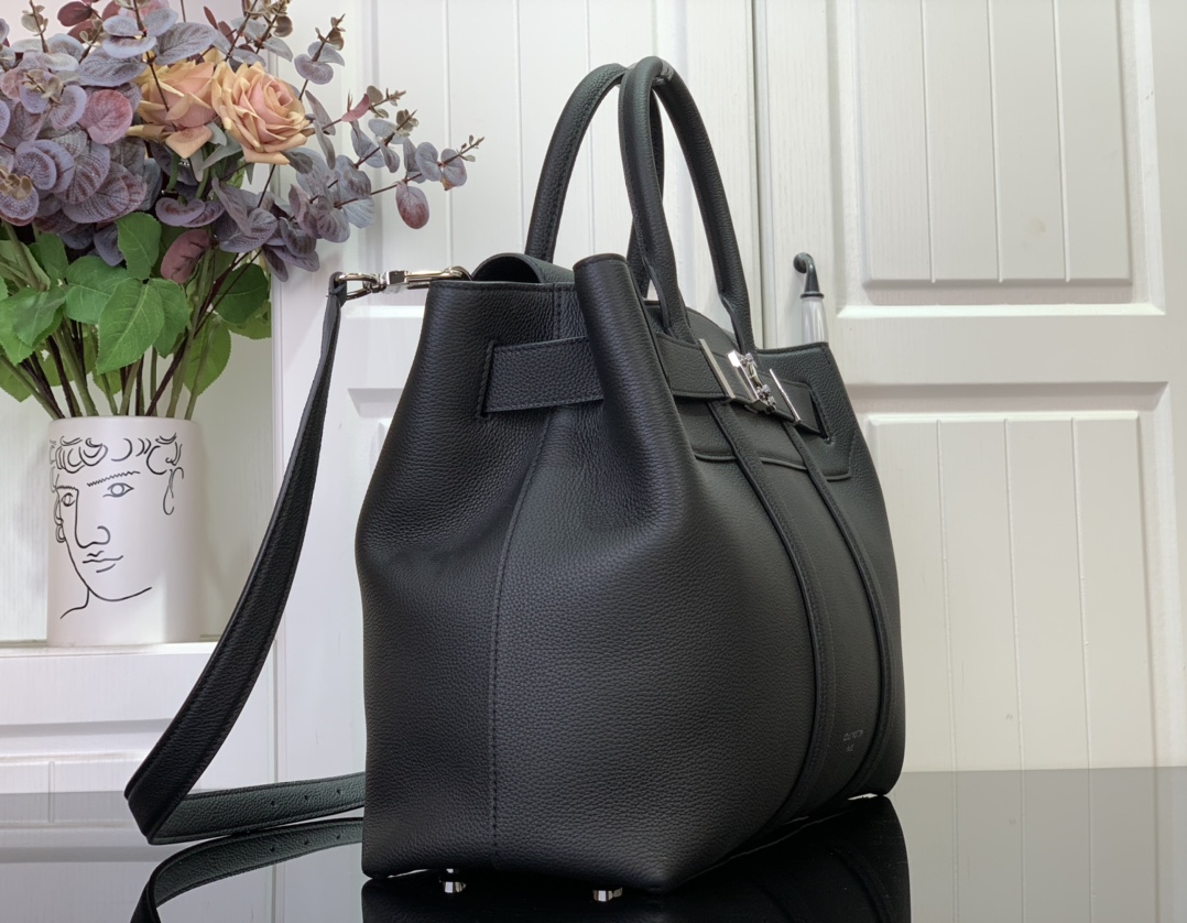 LOUIS VUITTON Millesime Calfskin Georges Tote MM