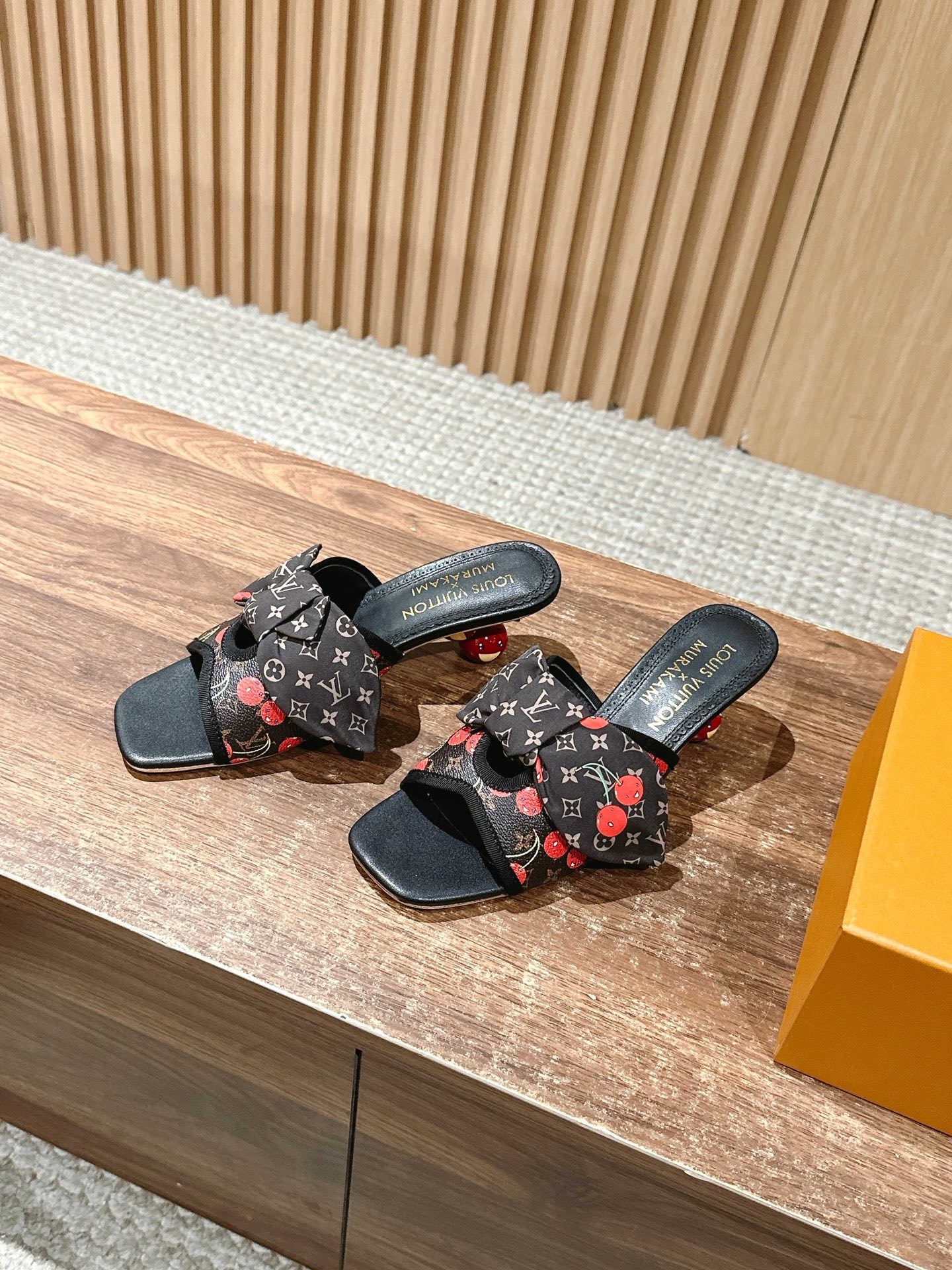 Louis Vuitton Monogram Bow Slide Sandals