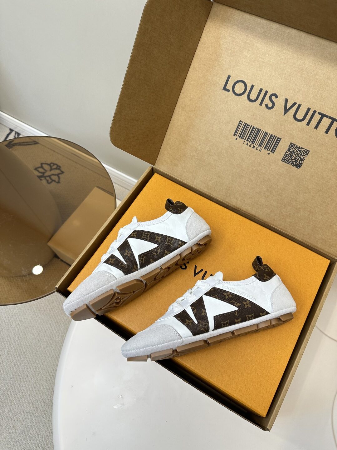 Louis Vuitton  Monogram Calfskin Womens LV Sneakerina 38 White Sold Out