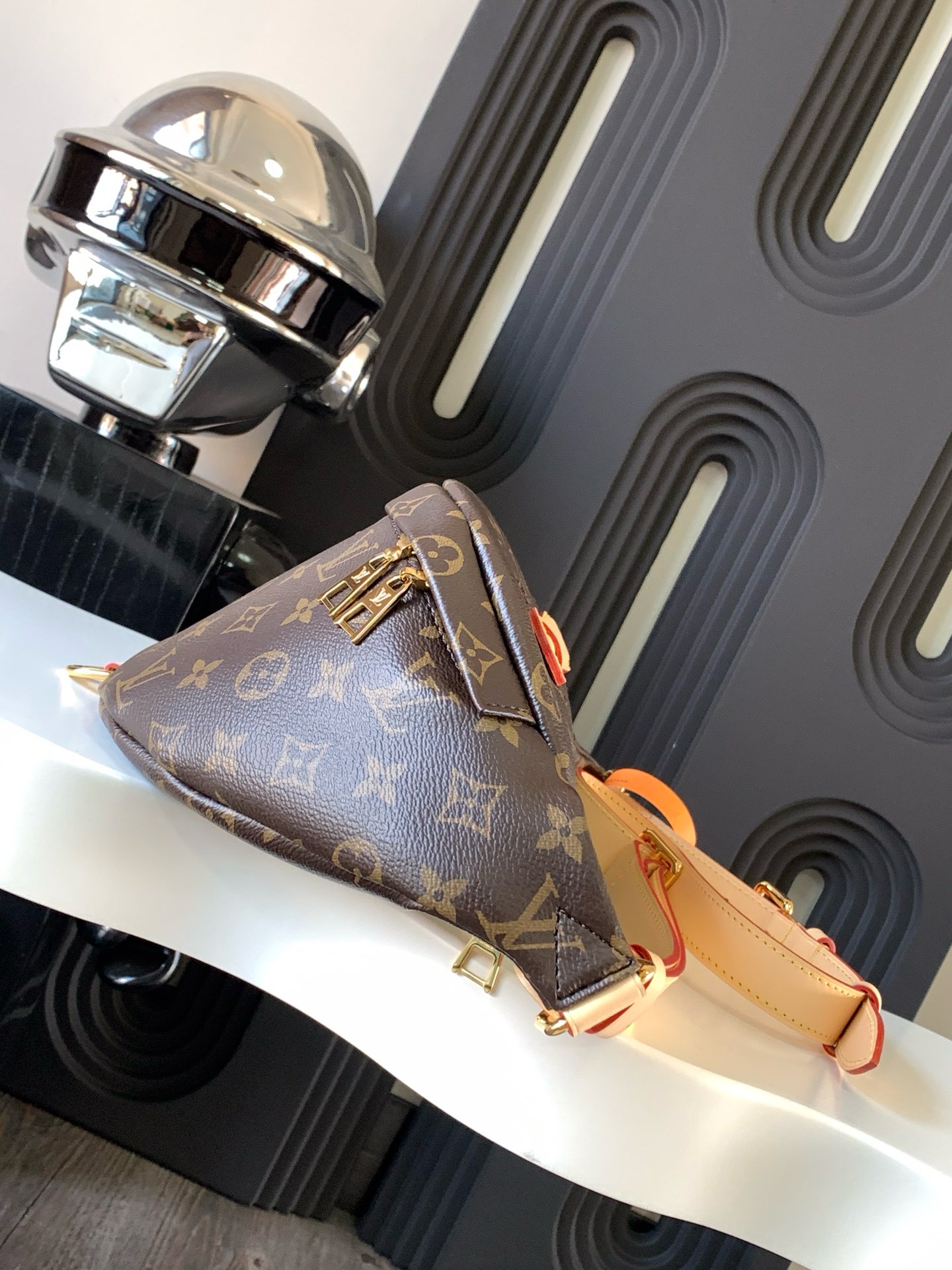LOUIS VUITTON MONOGRAM CANVAS BUMBAG