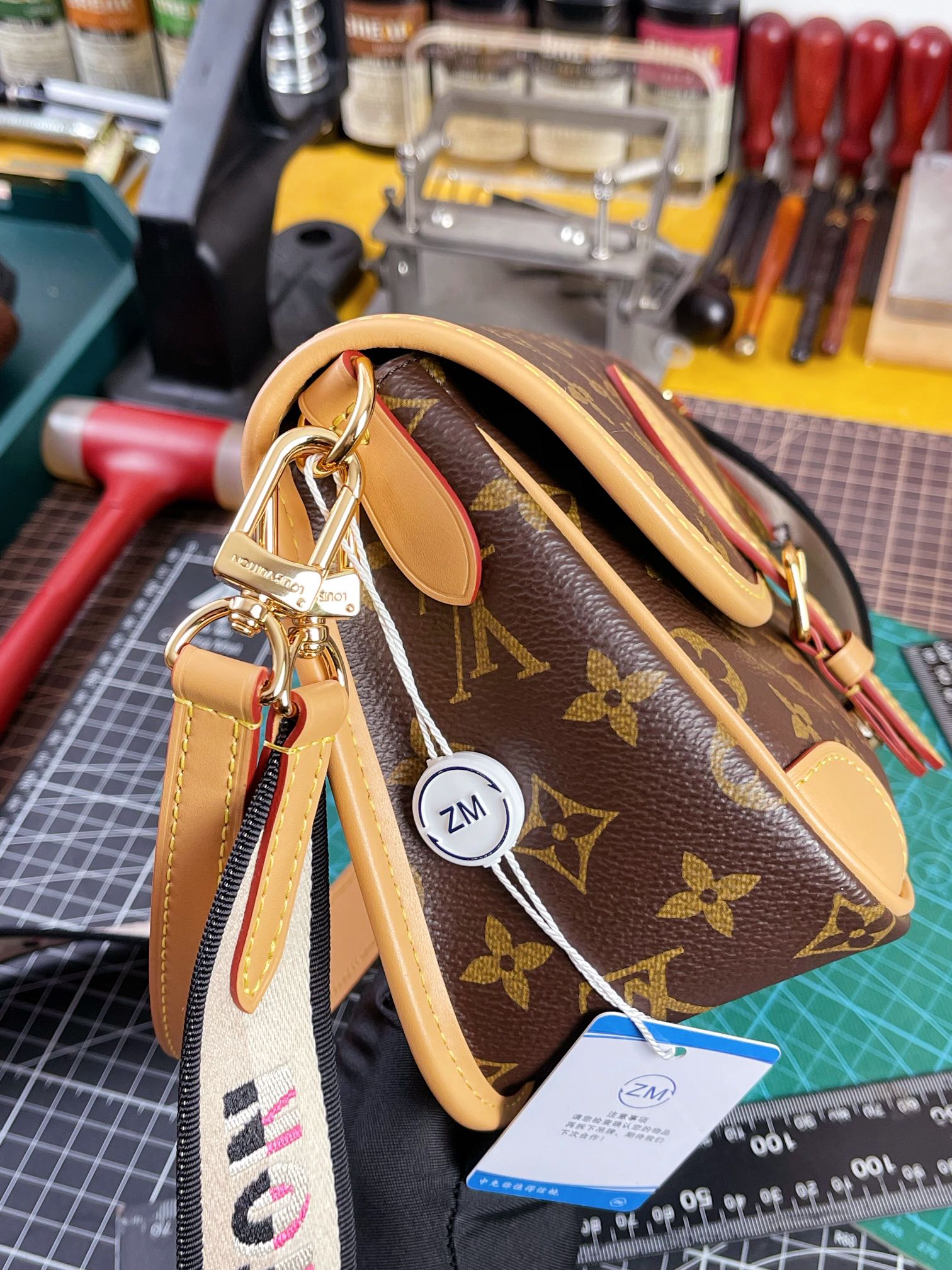 Louis Vuitton Monogram Diane Nm Pm M46049 Canvas Tanned Leather Fuchsia Gold Met