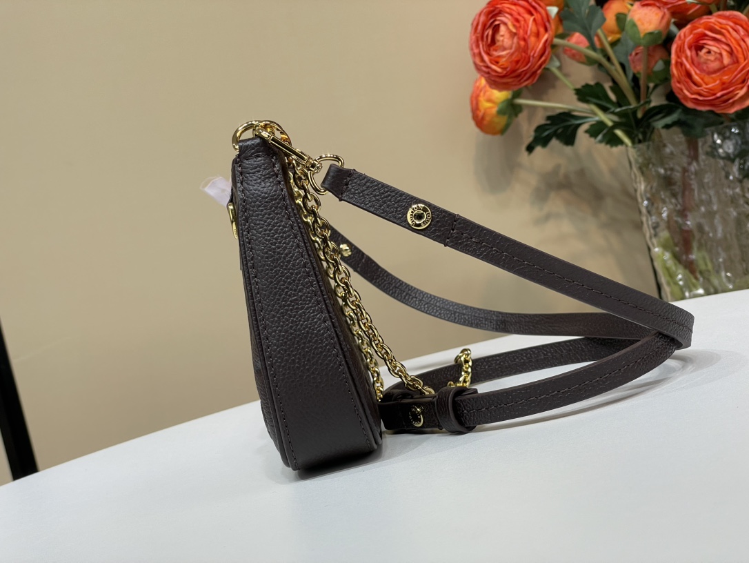 Louis Vuitton Monogram Empreinte Easy Pouch Handbag