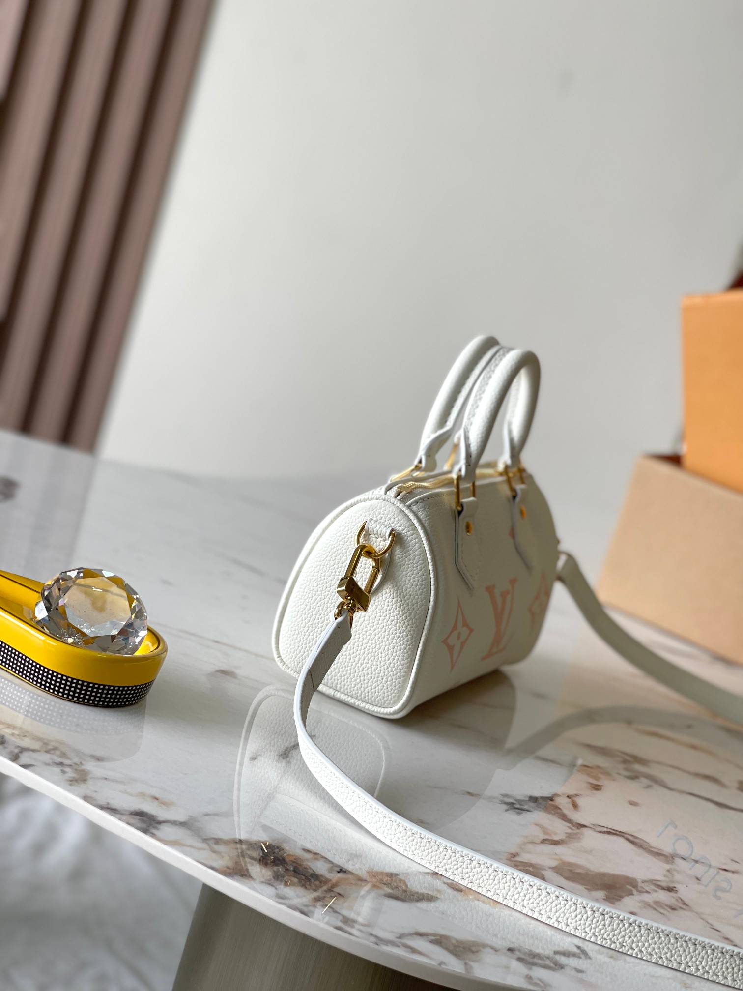 Louis Vuitton Monogram Giant Speedy 20 - Neutrals Handle