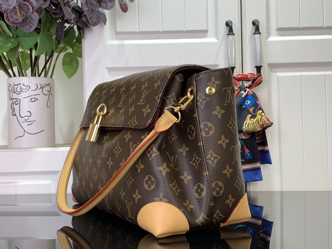 LOUIS VUITTON Monogram Hide Away MM 1666847 |