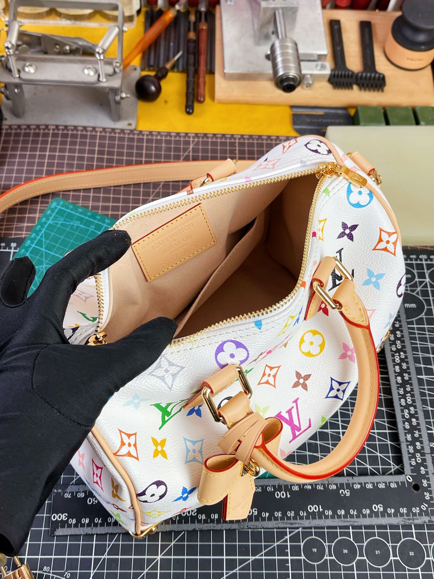 LOUIS VUITTON Monogram Multicolor Speedy Bandouliere 25 M13085 Purse 90275956