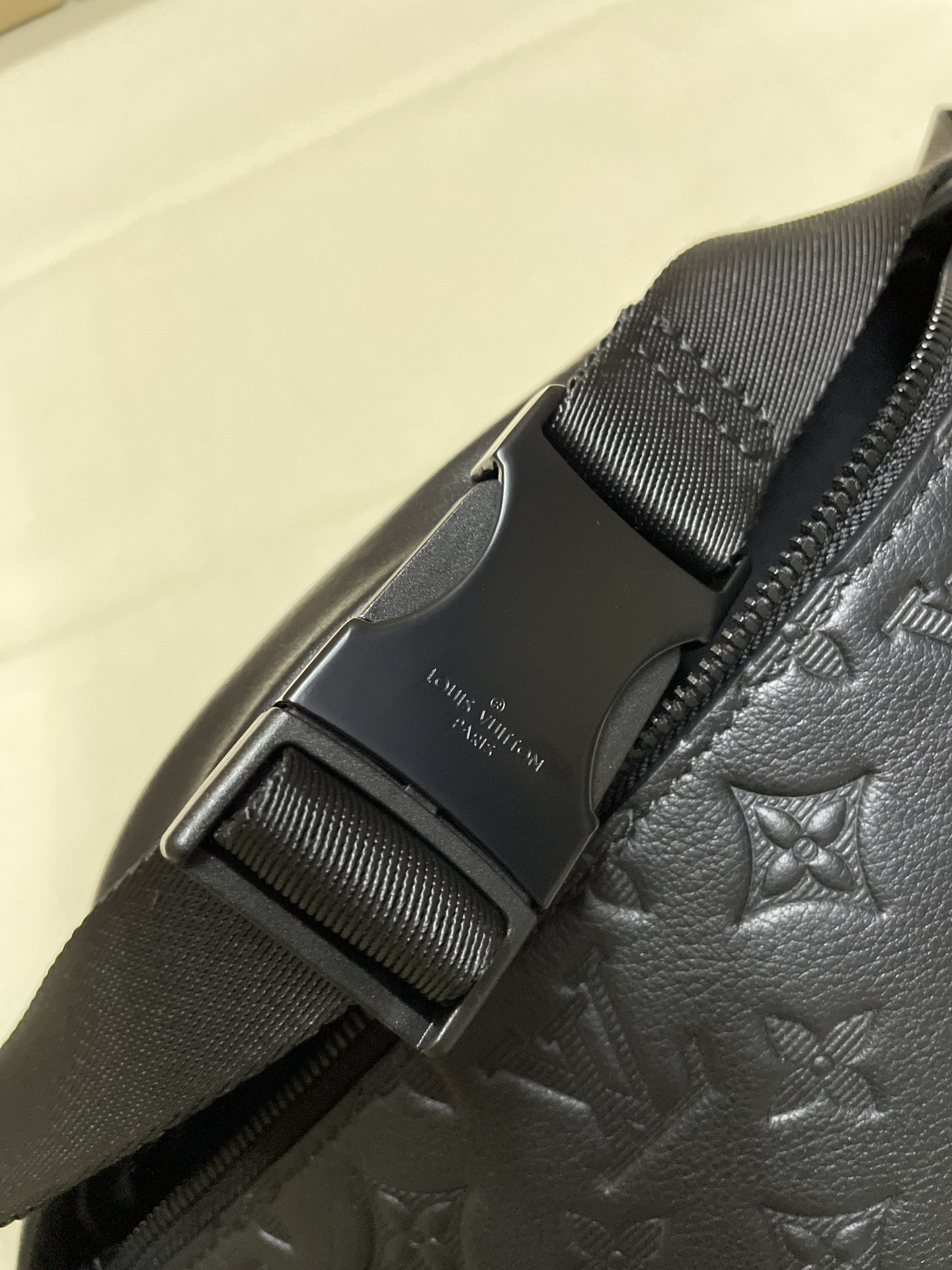 LOUIS VUITTON Monogram shadow Discovery BumBag PM