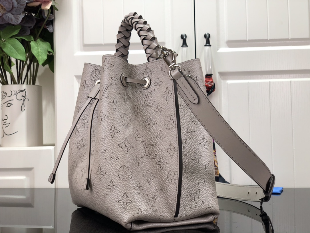 Louis Vuitton Muria Bucket Bag 'Gris Souris Grey'