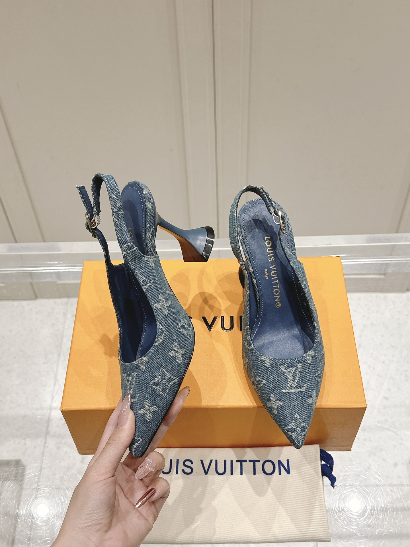 Louis Vuitton Navy Patent Leather Heeled Sandals