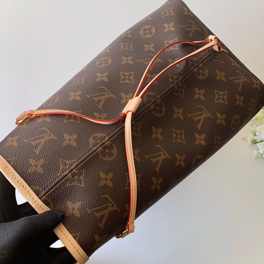 LOUIS VUITTON Neverfull MM Monogram Bag Brown