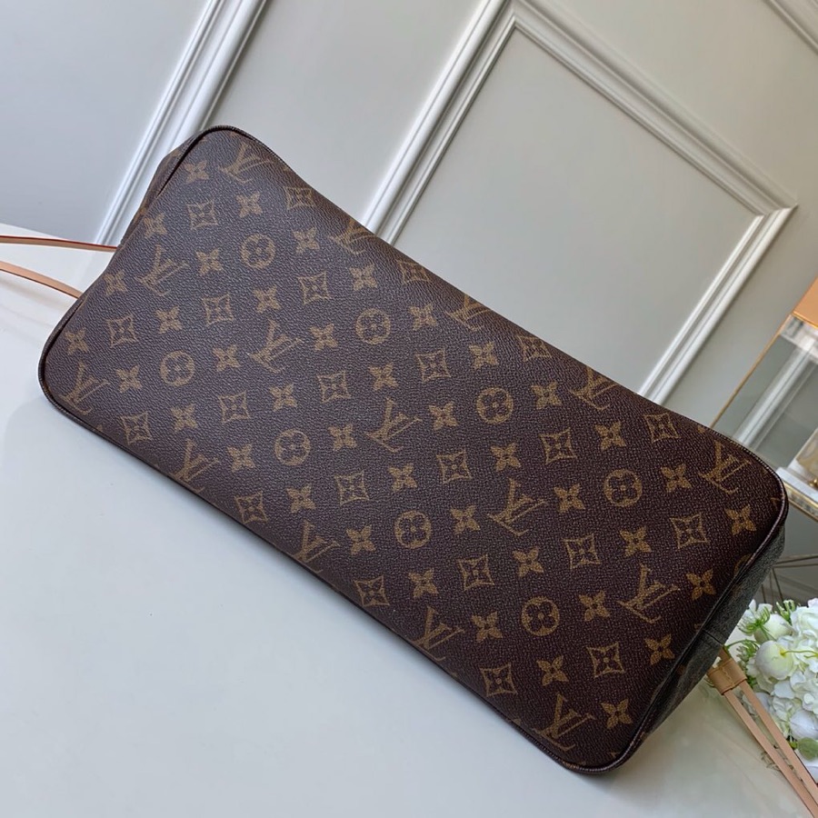 LOUIS VUITTON Neverfull MM Monogram Bag Brown