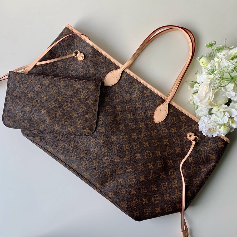 Louis Vuitton Neverfull MM Monogram Canvas