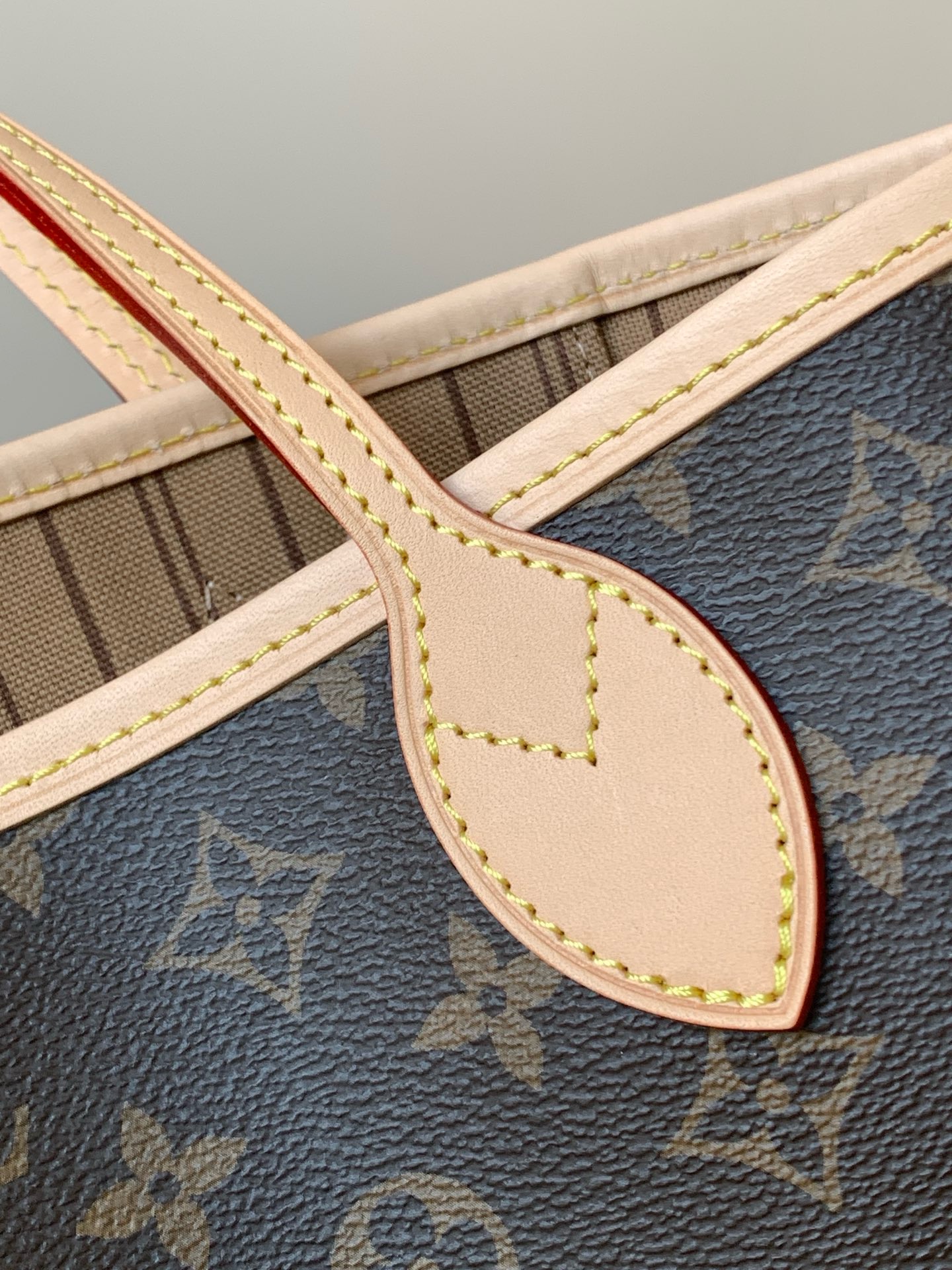 Louis Vuitton Neverfull MM Monogram Canvas
