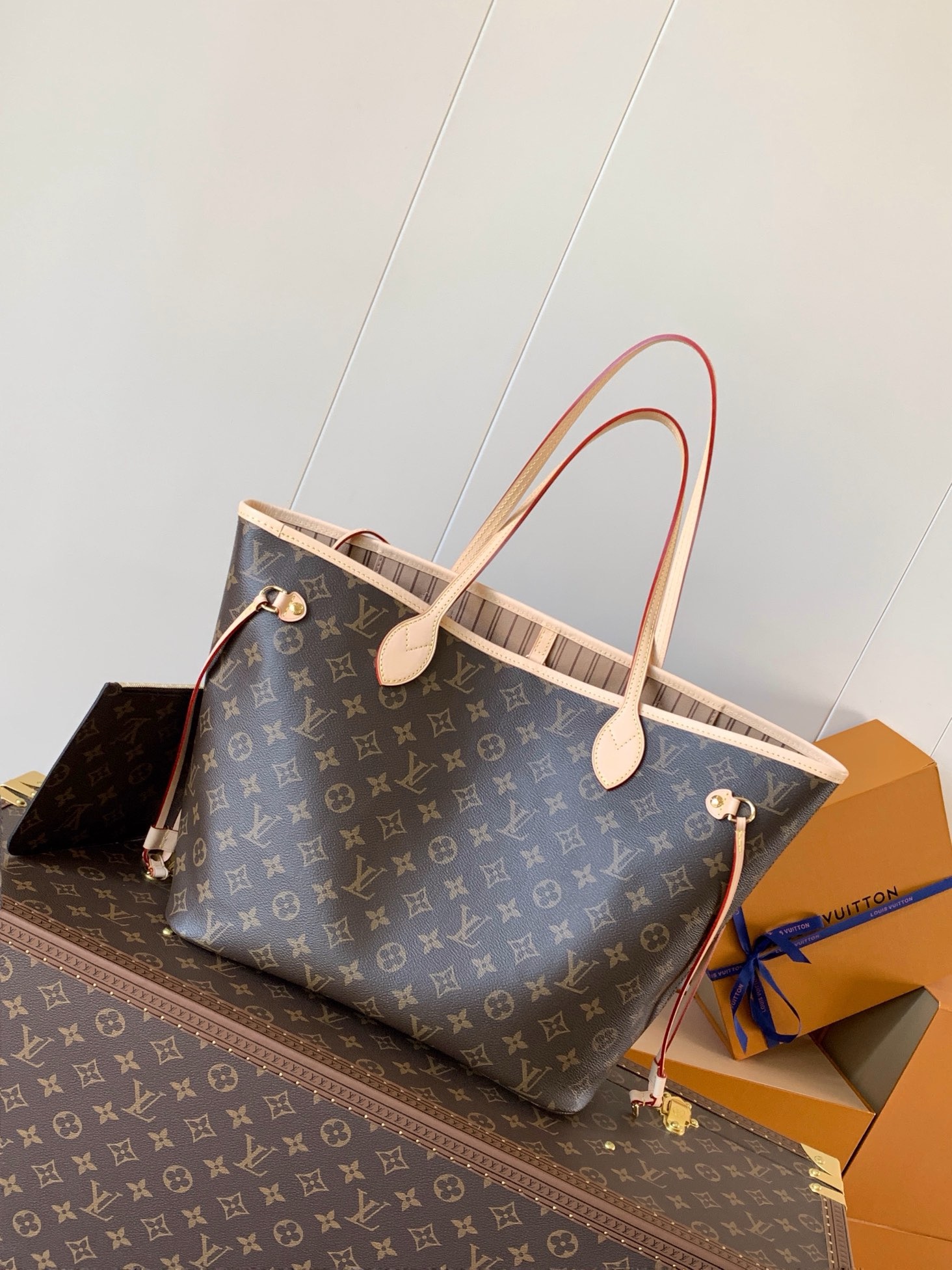 Louis Vuitton Neverfull MM Monogram Canvas