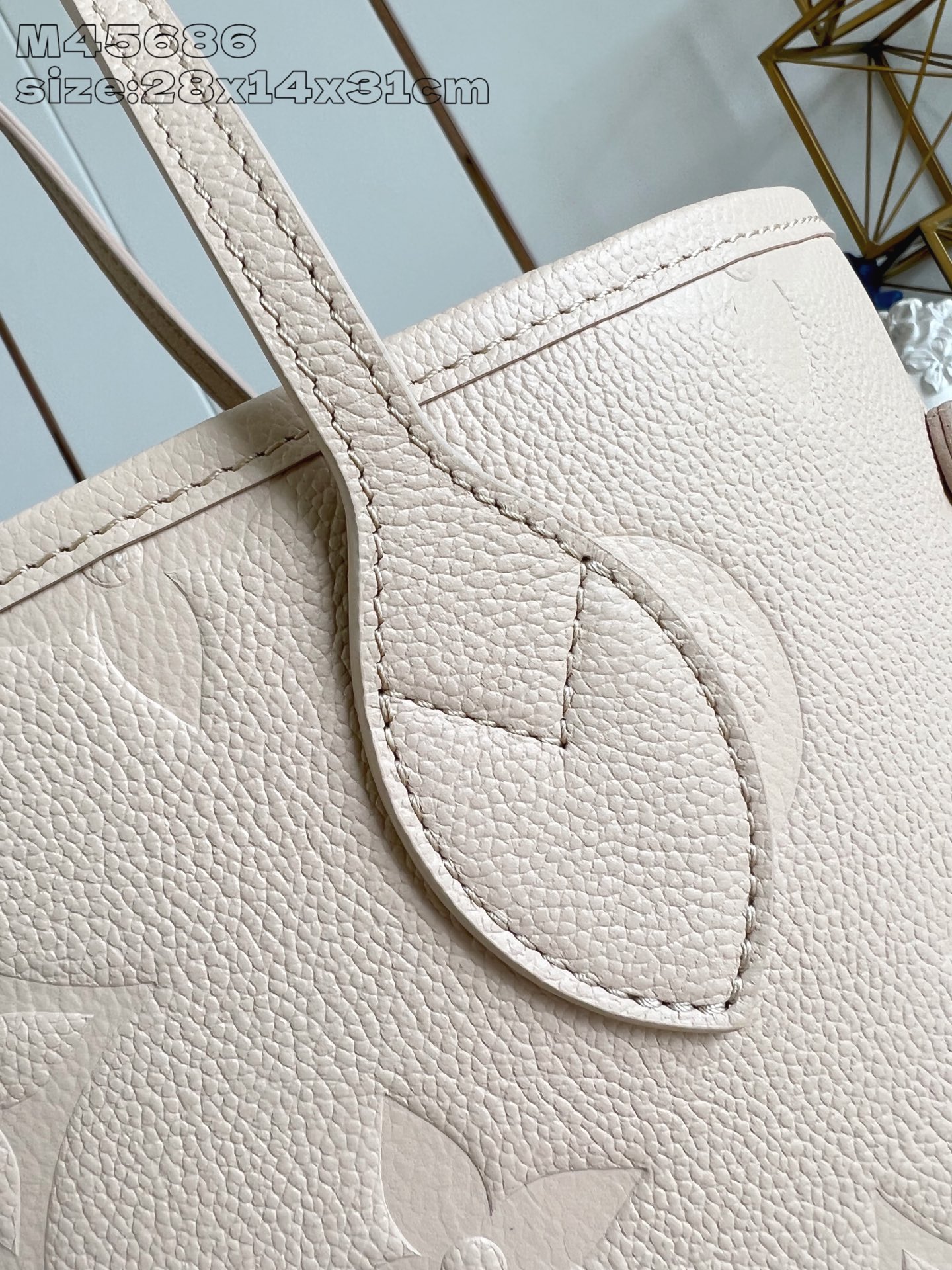 LOUIS VUITTON Neverfull MM Monogram Empreinte Beige Bag