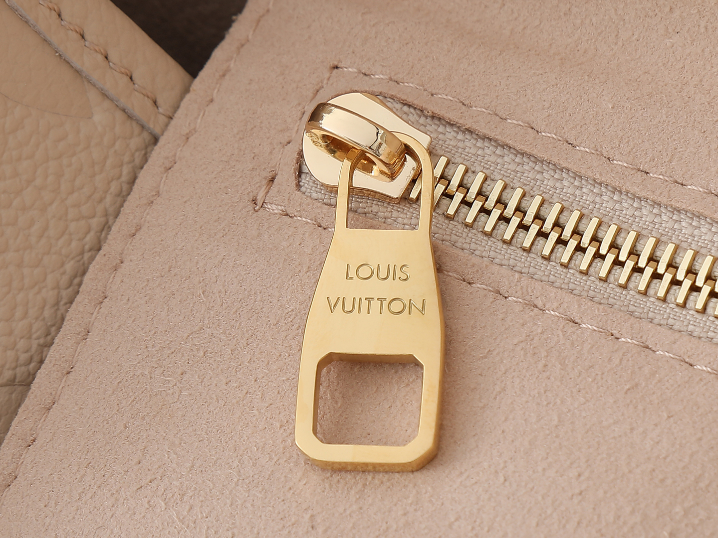 Louis Vuitton Neverfull MM Monogram Empreinte Beige Bag