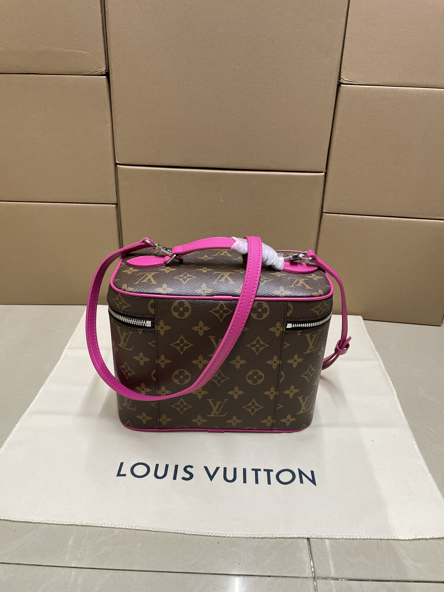 Louis Vuitton Nice Mini Toiletry 'Pink'