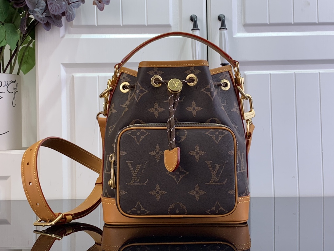 Louis Vuitton Noé Cargo G69 - Bags and Small Leather Goods - Men's