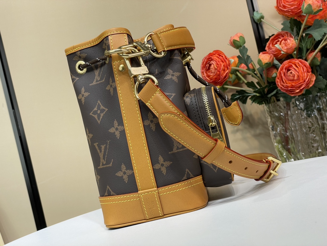 Louis Vuitton Noé Cargo G69 - Bags and Small Leather Goods - Men's Bags | LOUIS VUITTON