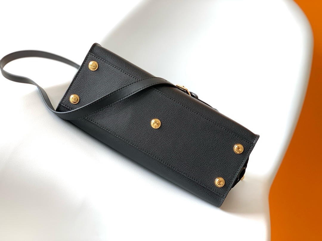 Louis Vuitton On My Side MM Black