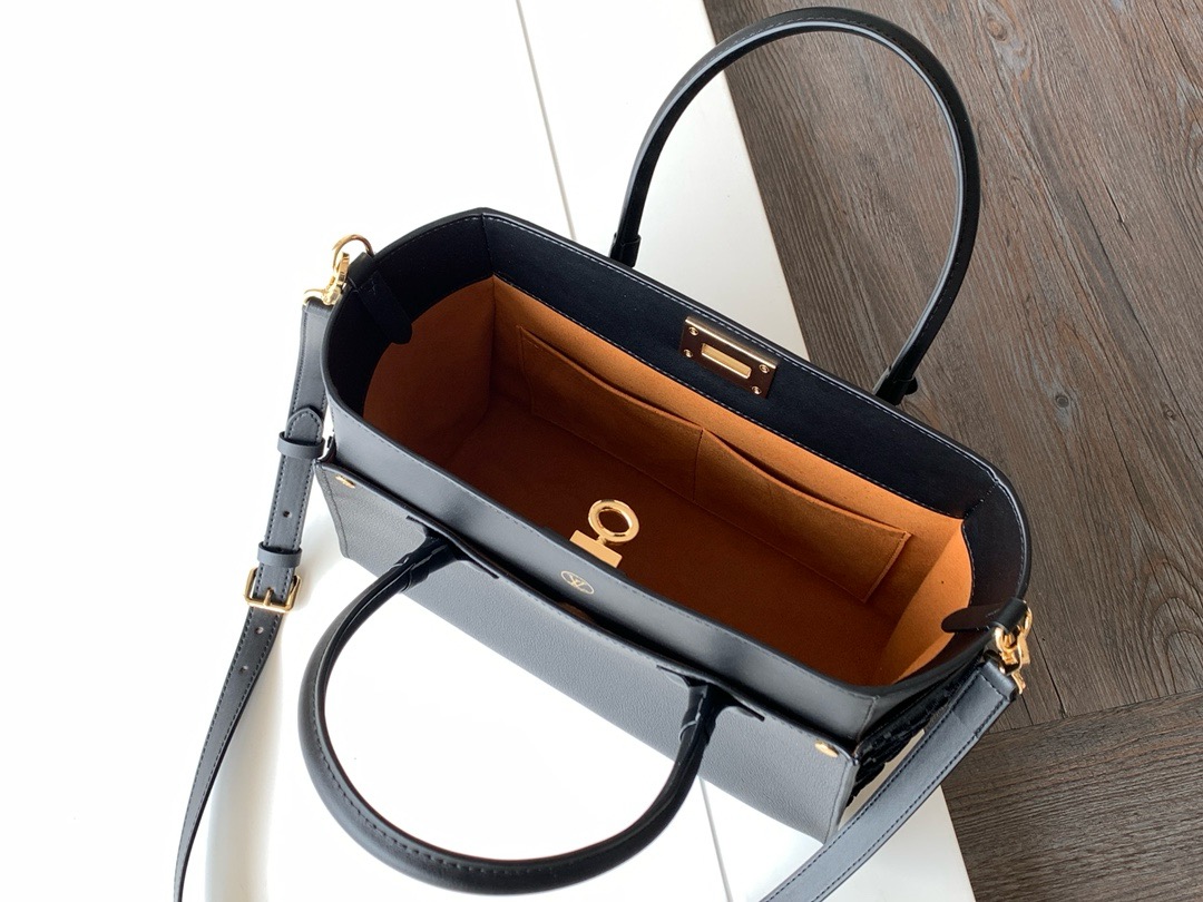 Louis Vuitton On My Side MM Black