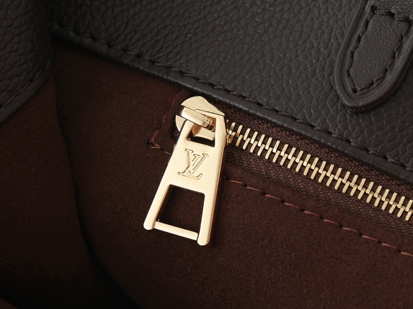 LOUIS VUITTON OnTheGo MM Monogram Empreinte Bag Black