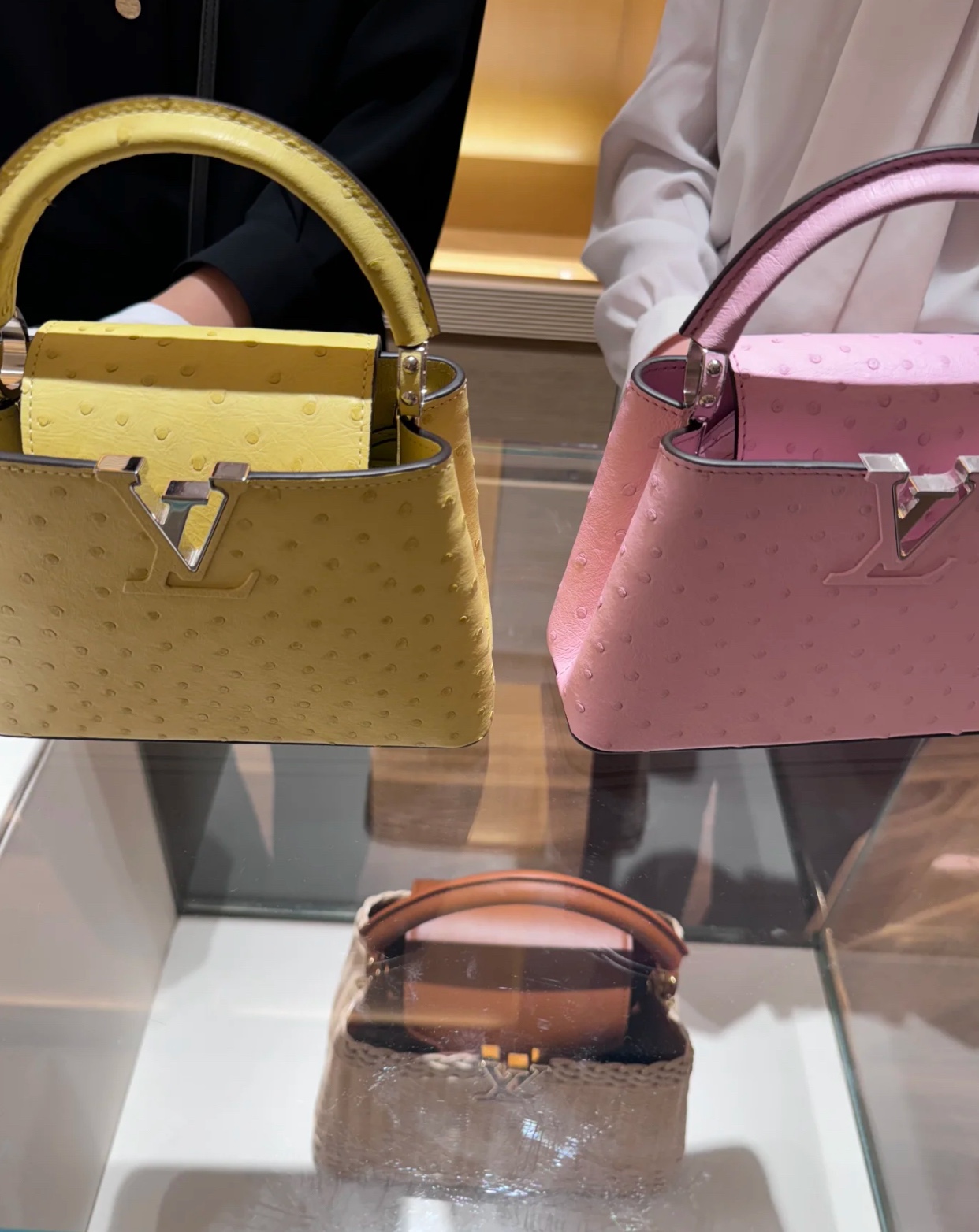 LOUIS VUITTON Ostrich Capucines Mini Yellow 150640