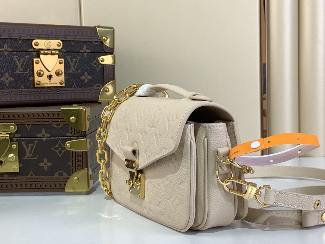 Louis Vuitton Pochette Métis East West Monogram Empreinte Leather