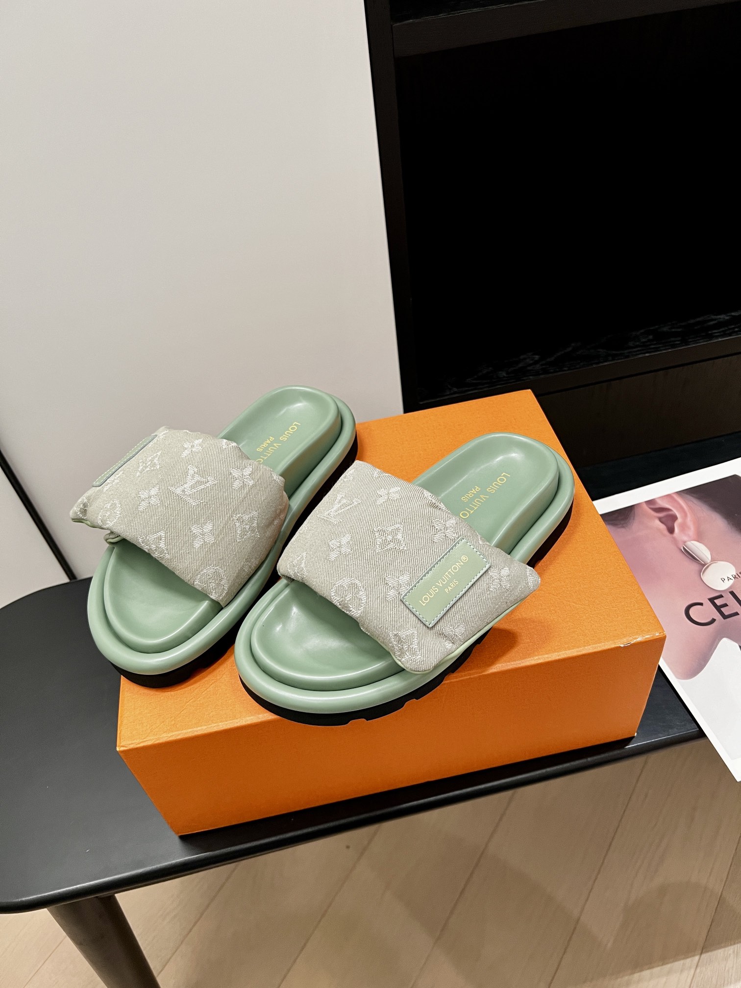 Louis Vuitton Pool Pillow Flat Comfort Mule - Women - Shoes | LOUISVuitton