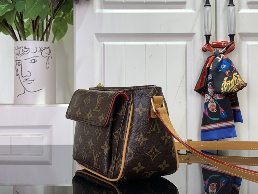 Louis Vuitton Pre-Owned 2000s Viva Cite PM Shoulder Bag