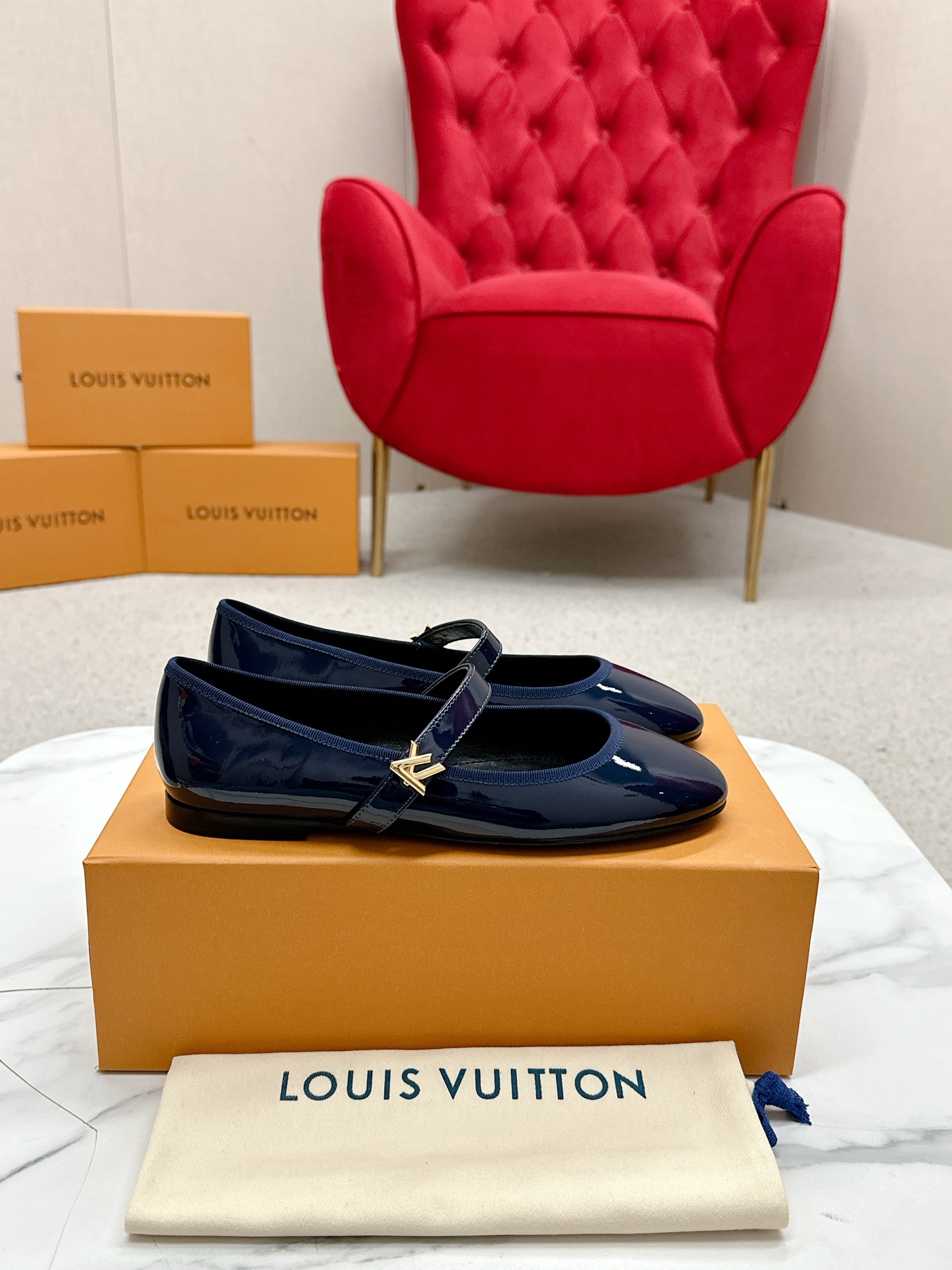 Louis Vuitton Romy Flat Ballerina Shoes - Women - Black Flats| LOUIS VUITTON