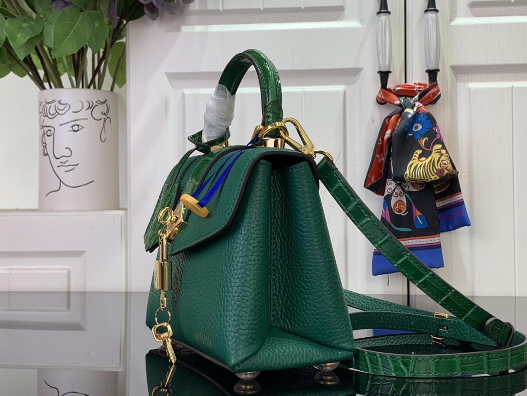 Louis Vuitton Rose des Vents Mini luxury replica bag with high-quality craftsmanship – Boutique Bouh"