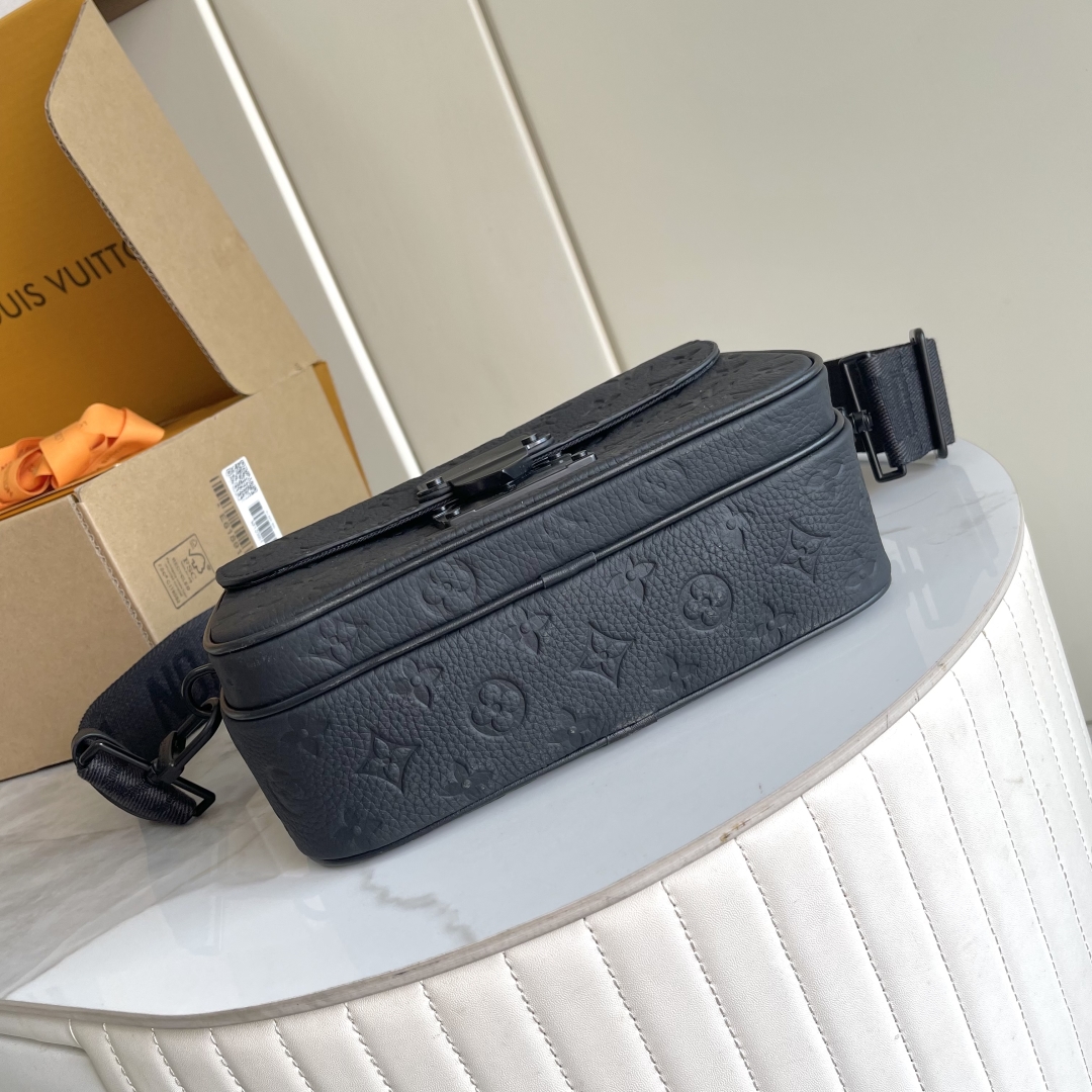 Louis Vuitton S Lock Messenger ‘Black’