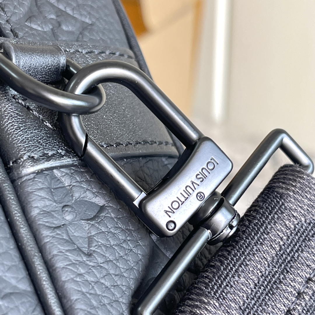 Louis Vuitton S Lock Messenger ‘Black’