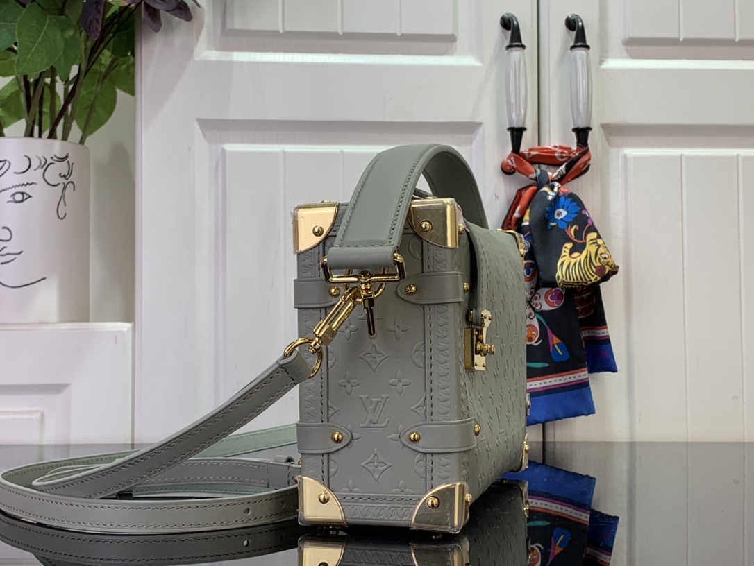 Louis Vuitton Side Trunk MM H27 - Bags and Small Leather Goods - Women