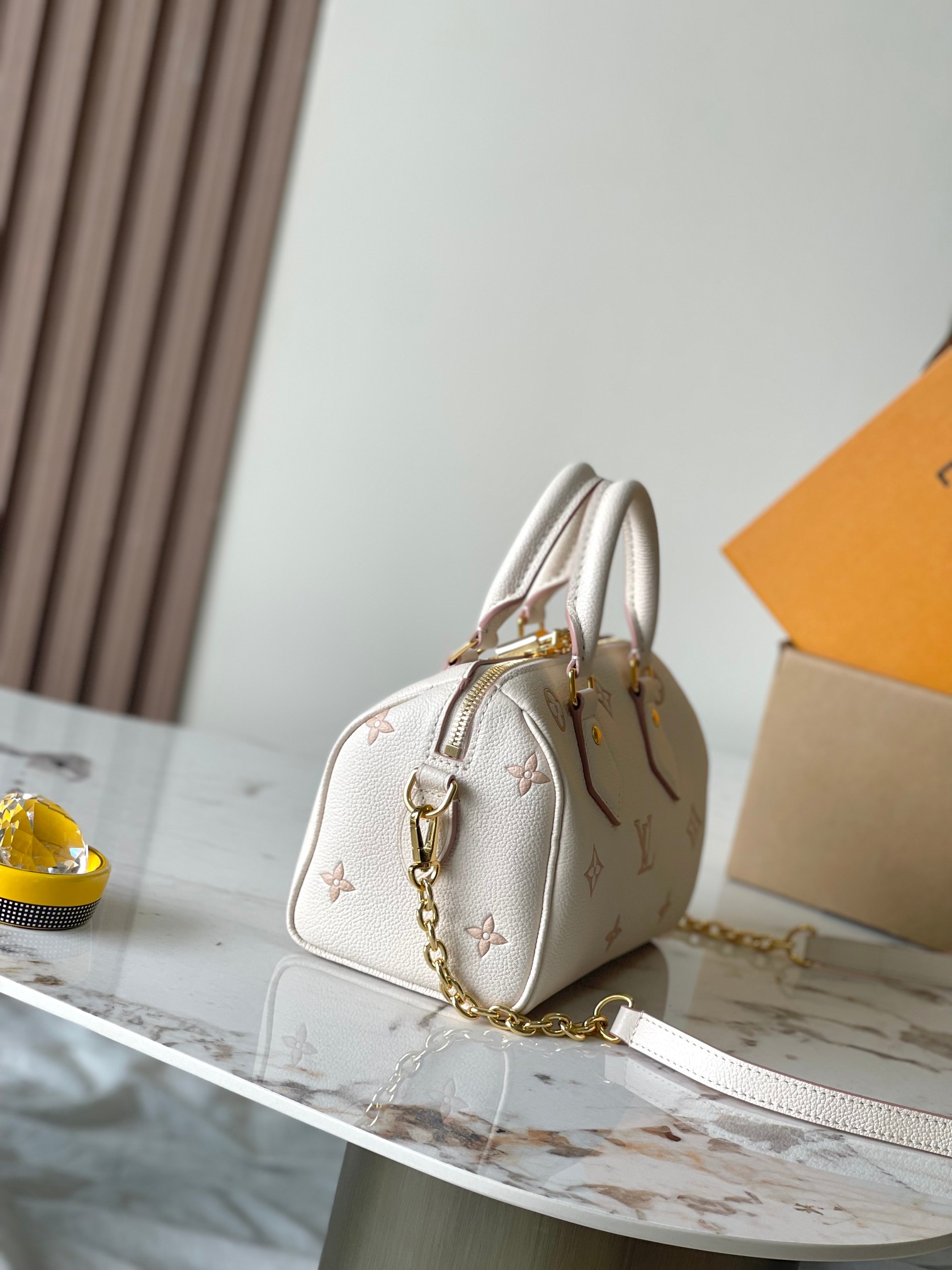 Louis Vuitton Speedy Bandoulière 20 Monogram Empreinte Leather