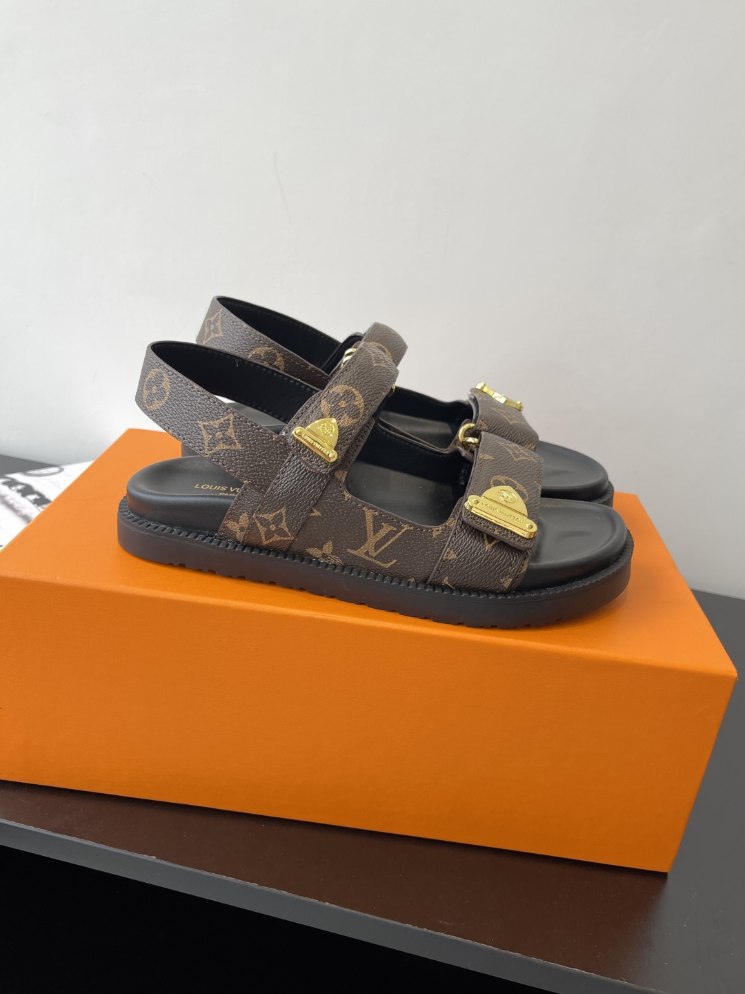 Louis Vuitton Sunset Comfort Sandal   Colors CACAO