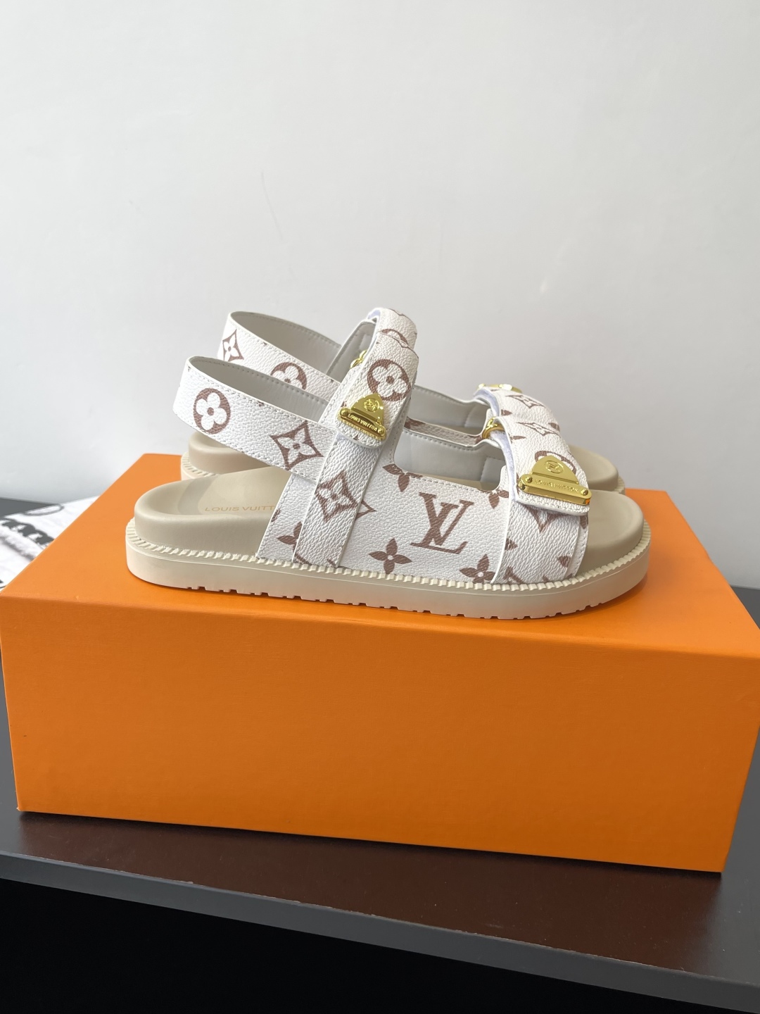 Louis Vuitton Sunset Comfort Sandal  Colors Dune