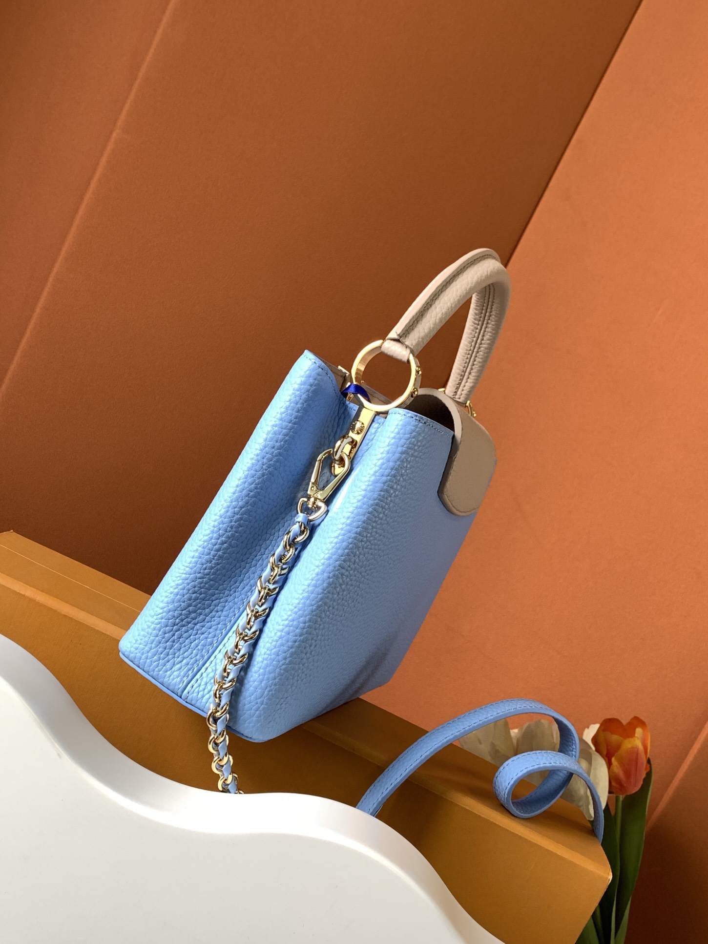 LOUIS VUITTON Taurillon Capucines BB Bleu de Provence Greige Doux