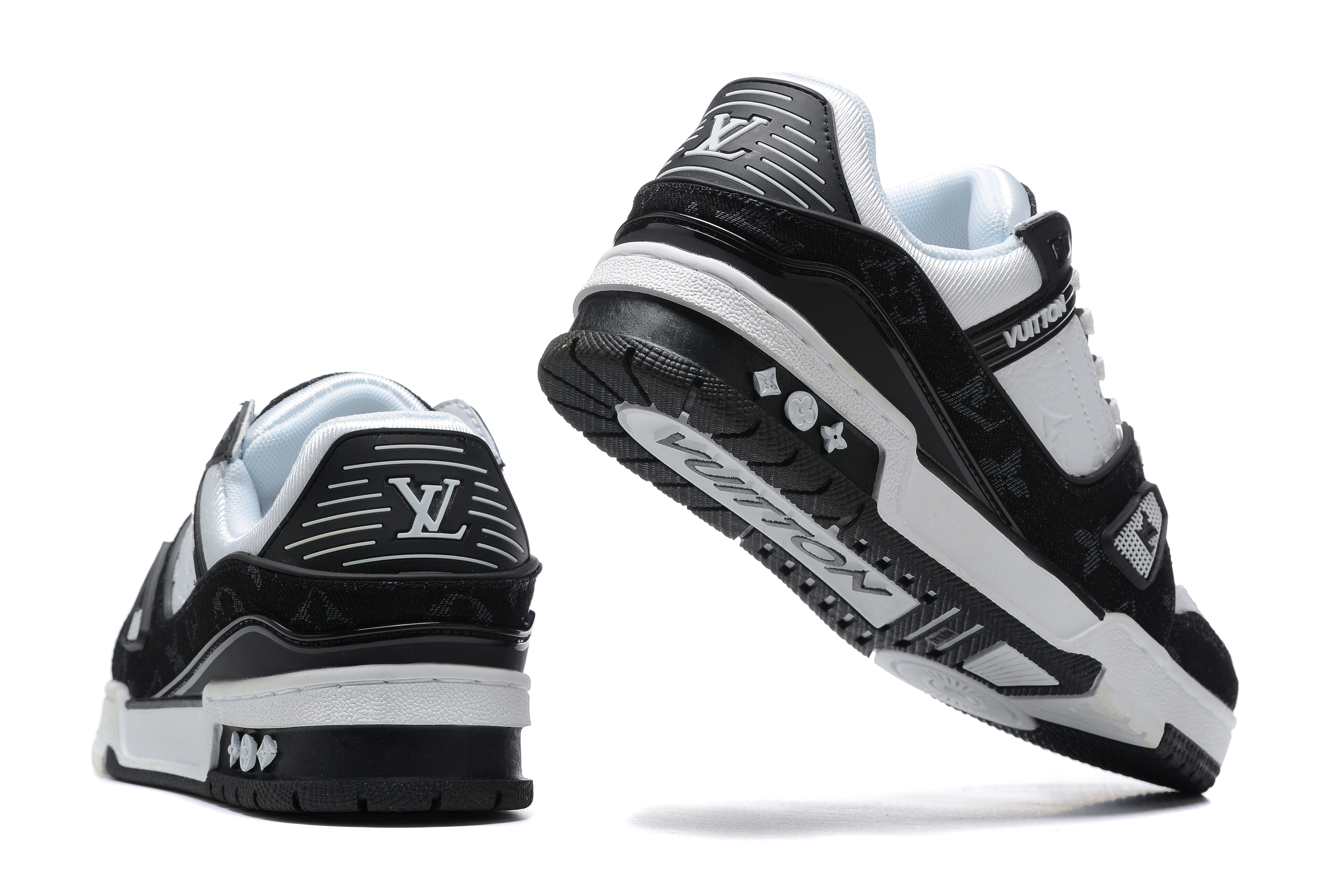 Louis Vuitton Trainer White Black