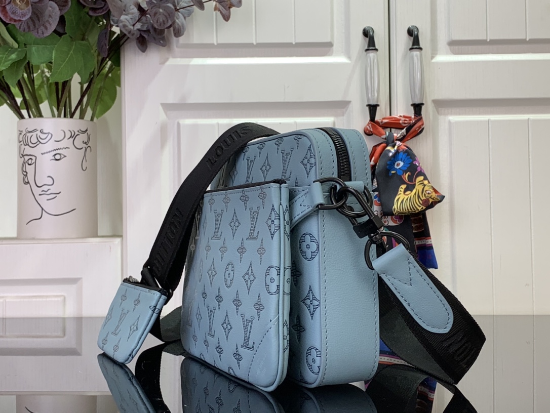 Louis Vuitton Trio Messenger Monogram Shadow - New In